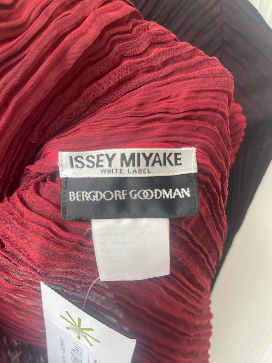 Issey Miyake White Label Red & Black double layer top – Moore ...