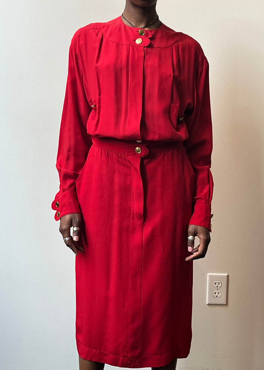open lace back dress Chanel red silk pleated back dress – Moore Vintage Archive