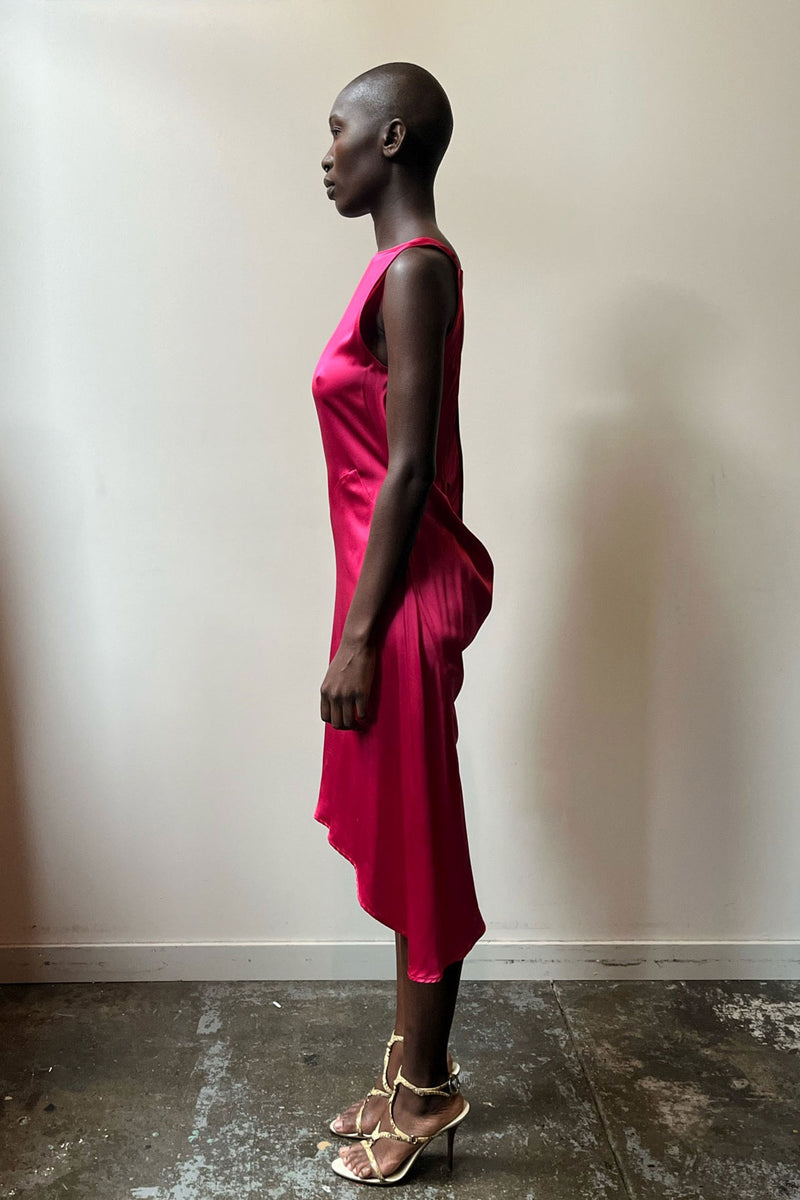 alexander mcqueen hot pink dress Alexander McQueen fuchsia silk backless dress – Moore Vintage Archive