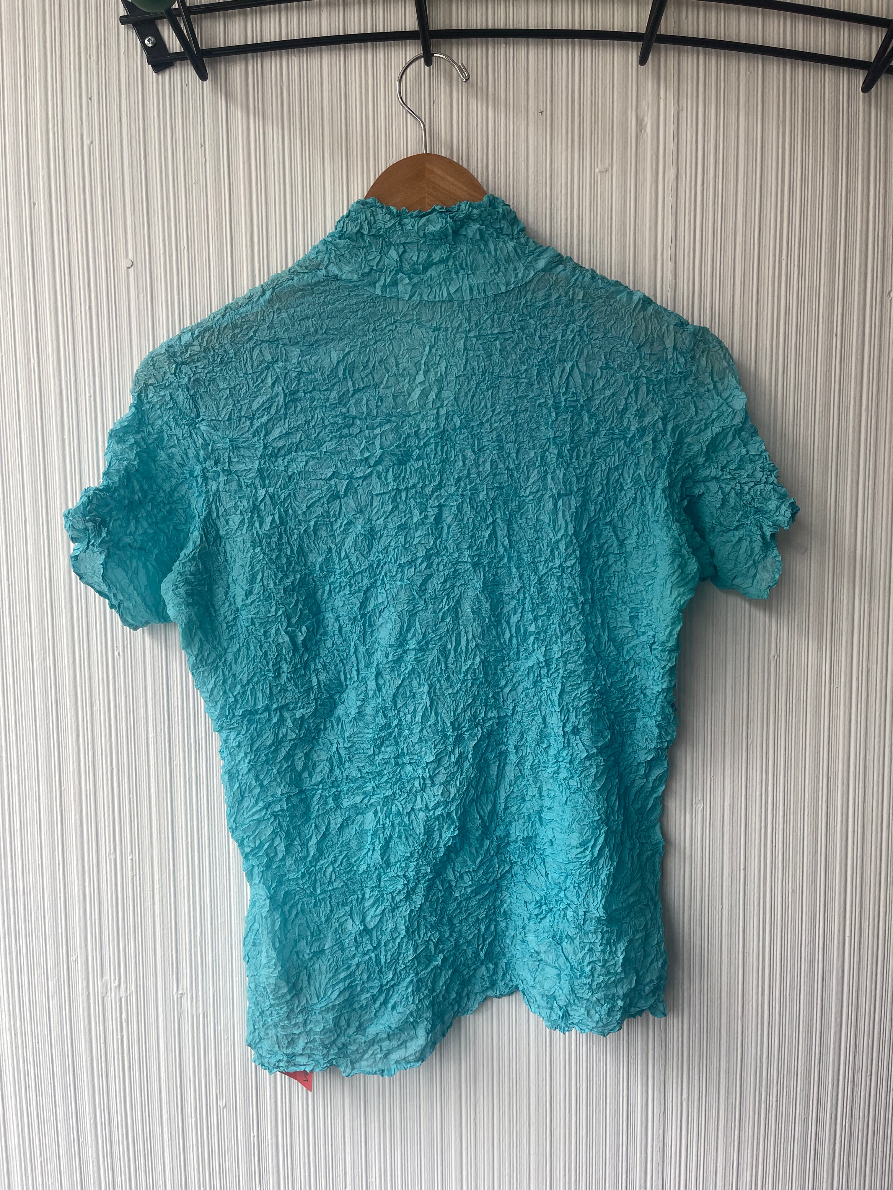 Issey Miyake White Label blue popcorn pleated top – Moore Vintage Issey Miyake White Label blue popcorn pleated top – Moore Vintage