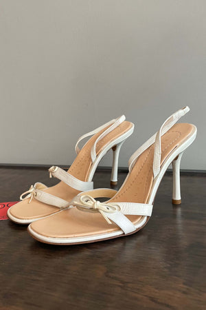 Richard Tyler White Bowed Sling Heels