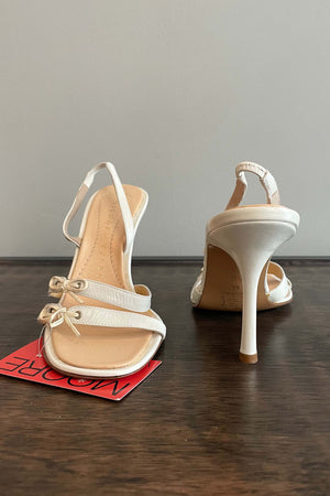 Richard Tyler White Bowed Sling Heels