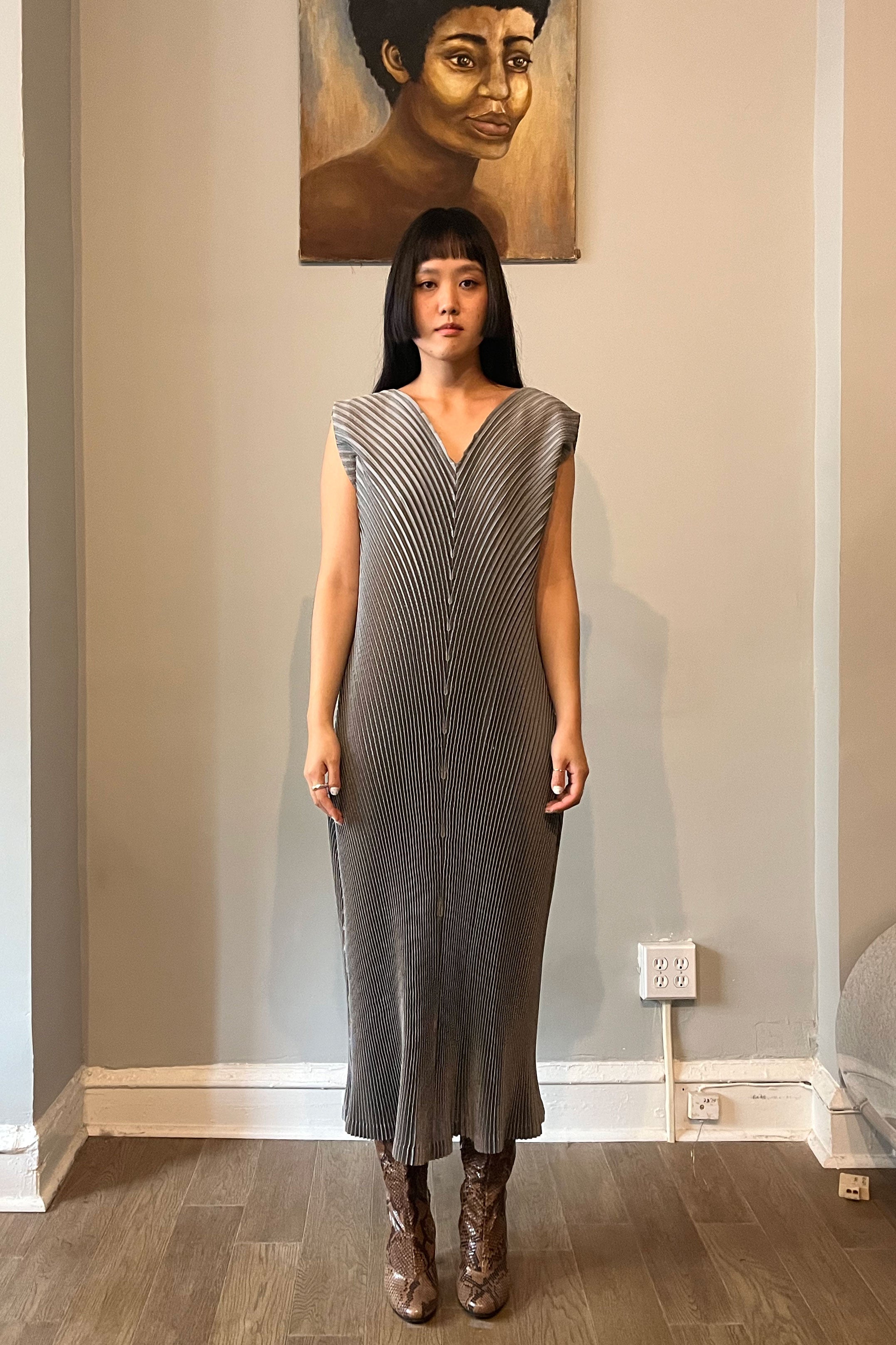 issey miyake maxi dress PLEATS PLEASE ISSEY MIYAKE: Green Ramie Pleats Maxi Dress
