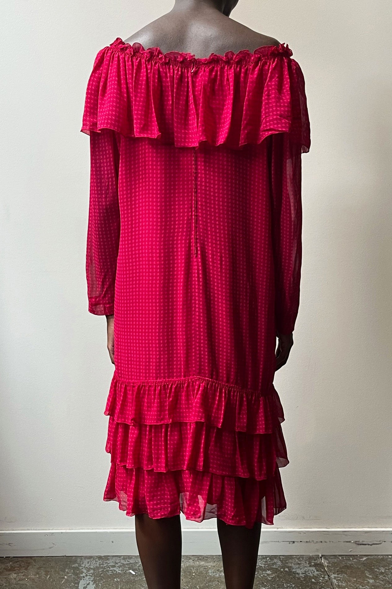 Chanel Couture fuchsia silk off-the-shoulder dress – Moore Vintage Archive