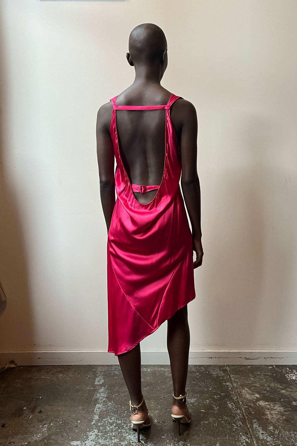 Alexander McQueen fuchsia silk backless dress Moore Vintage Archive Alexander McQueen fuchsia silk backless dress Moore Vintage Archive