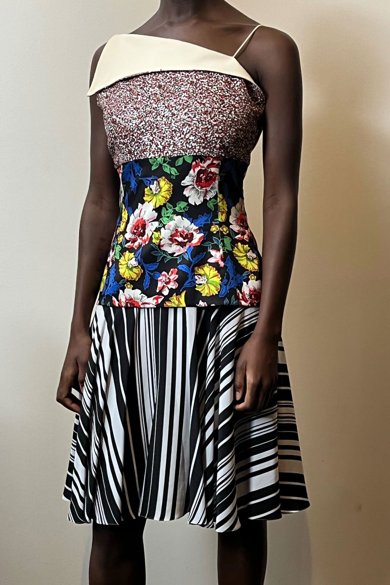 simons designer dresses Raf Simons makes dazzling Dior debut with floral bounty |Style |chinadaily.com.cn